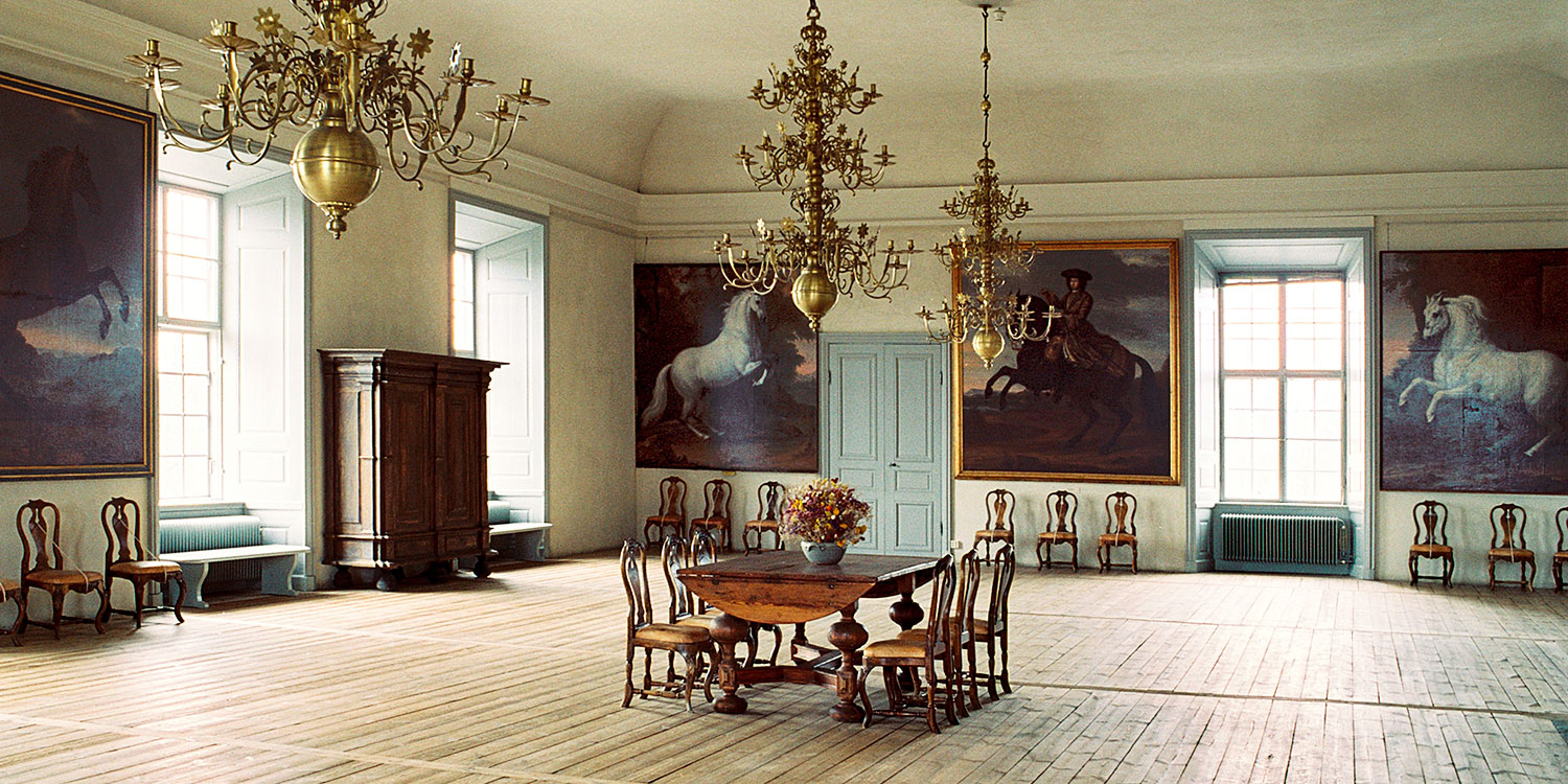 Rikssalen Strömsholms slott hästporträtt Karl XI livhästar David Klöcker Ehrenstrahl